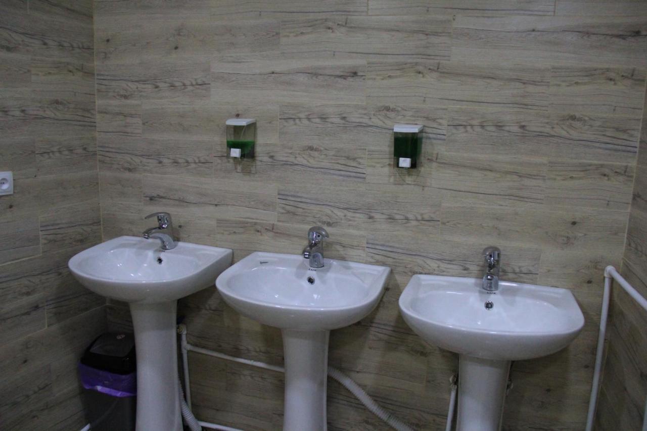 Blossom Hostel Updated ! Обновлено !!! City Center! Perfect Order!!! Snow-White Bed Linen!!! Идеальный Порядок!!! Белоснежное Постельное Белье!!! Центр Города !!! Tbilisi Exteriér fotografie