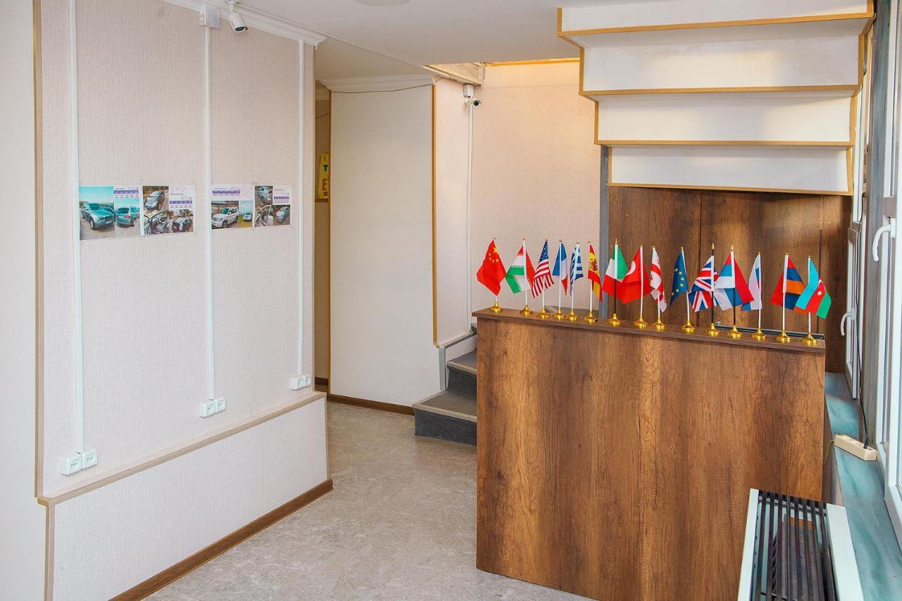 Blossom Hostel Updated ! Обновлено !!! City Center! Perfect Order!!! Snow-White Bed Linen!!! Идеальный Порядок!!! Белоснежное Постельное Белье!!! Центр Города !!! Tbilisi Exteriér fotografie