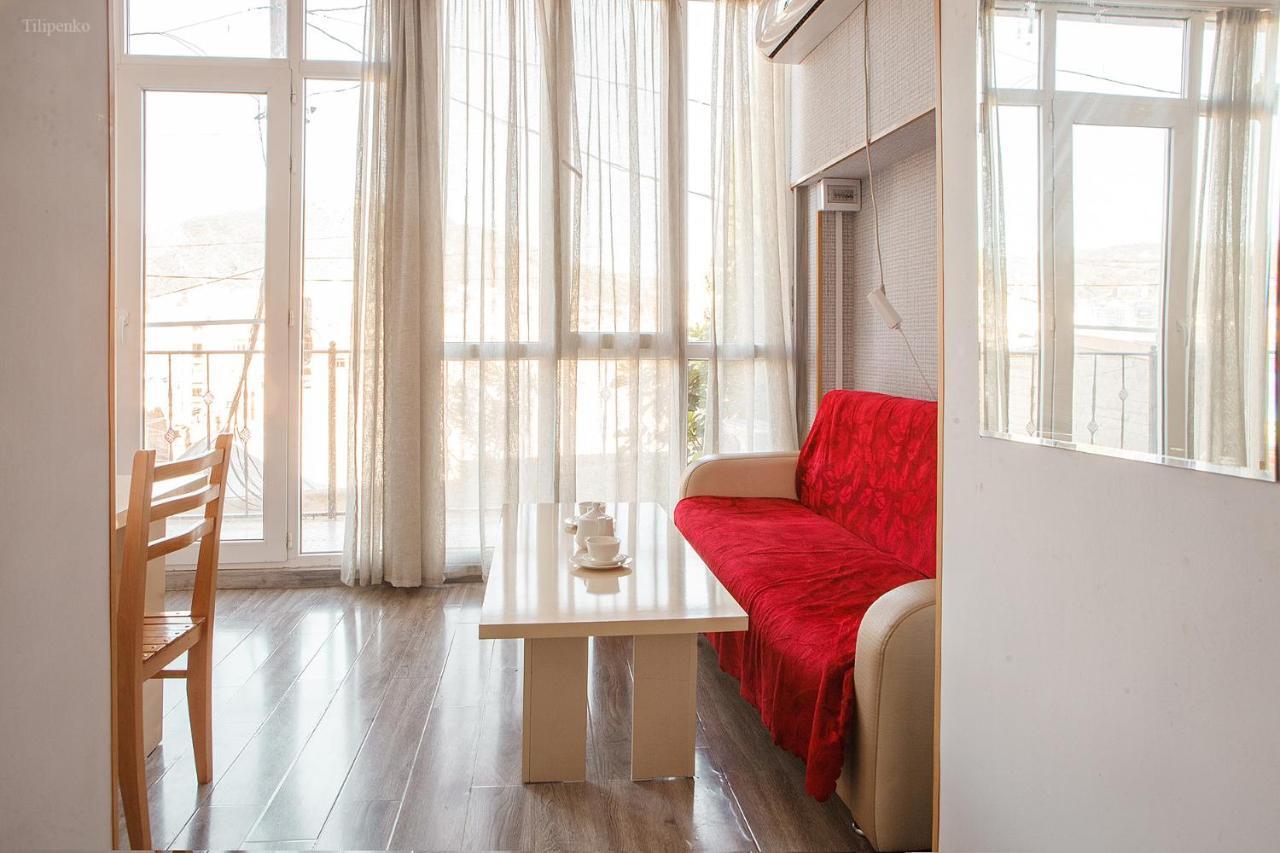 Blossom Hostel Updated ! Обновлено !!! City Center! Perfect Order!!! Snow-White Bed Linen!!! Идеальный Порядок!!! Белоснежное Постельное Белье!!! Центр Города !!! Tbilisi Exteriér fotografie